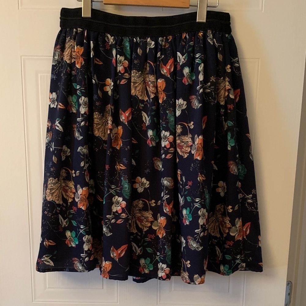 Vero Moda Navy Floral Midi Skirt